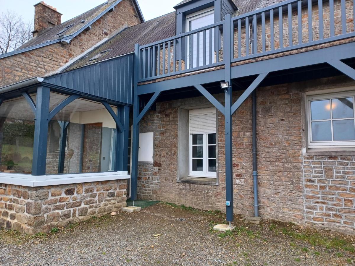 Maison Chaleureuse Avec Terrasse Et Vue Baie Avranches Luaran gambar
