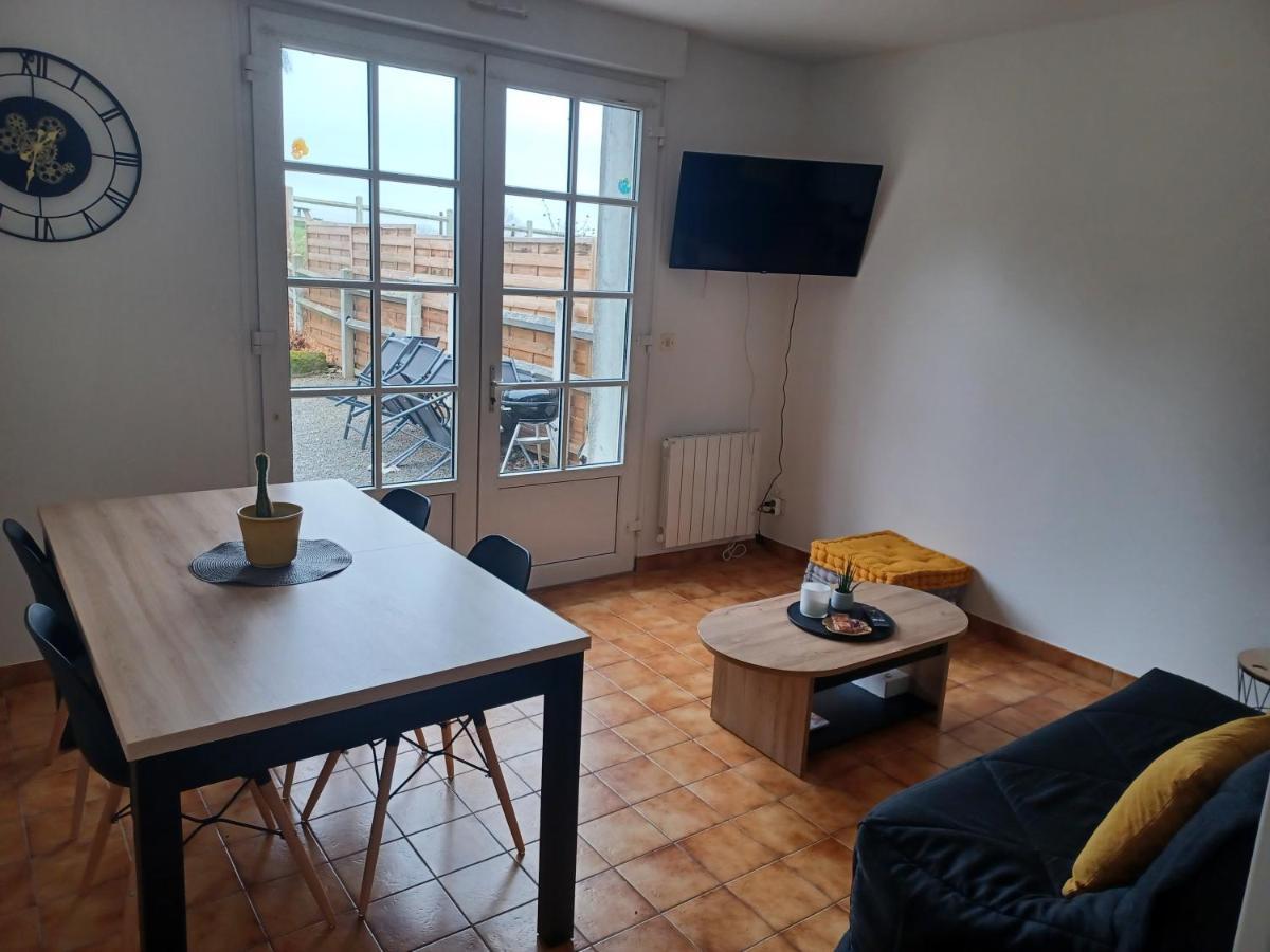 Maison Chaleureuse Avec Terrasse Et Vue Baie Avranches Luaran gambar